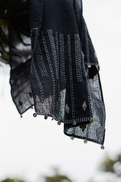 Sonder Kantha Scarf (Black/Kora)