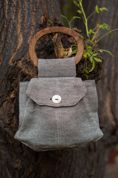 Sonder Pouch Bag